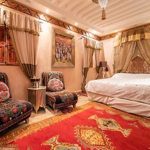 Riad Hikaya